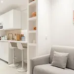 Apartment Greffulhe Paris