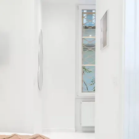 Greffulhe Apartment