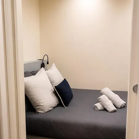 Greffulhe Apartment Paris